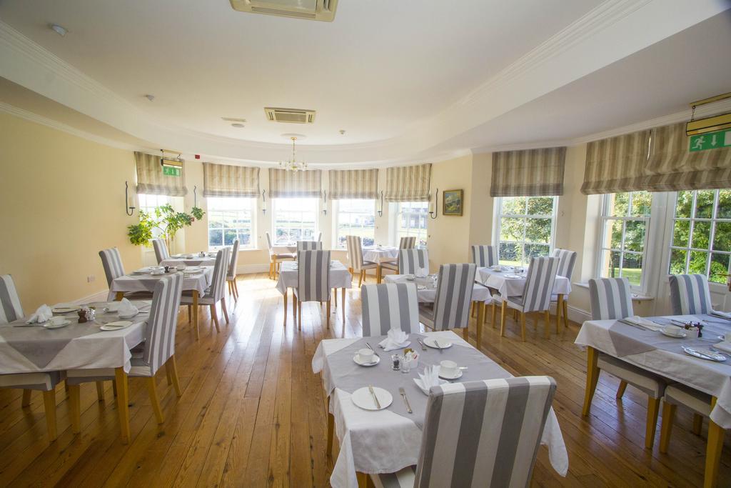 Emlagh House Hotel ดิงเกิล ภายนอก รูปภาพ
