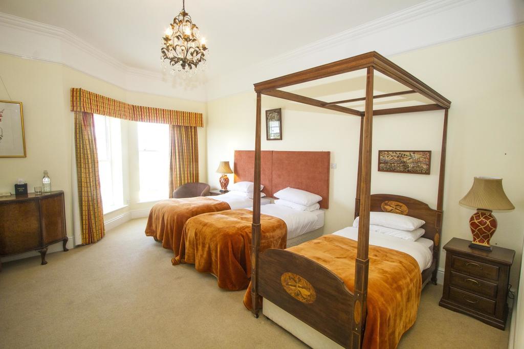 Emlagh House Hotel ดิงเกิล ภายนอก รูปภาพ